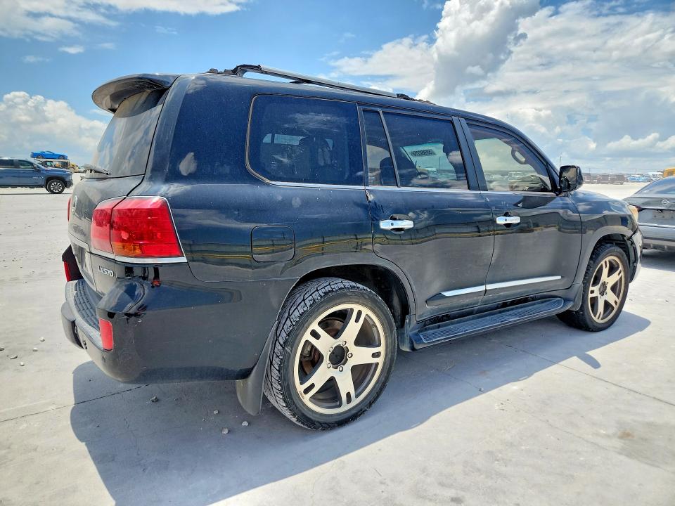 2010 Lexus Lx 570 VIN JTJHY7AX6A4045676 COPART salvage auction — NORMAL WEAR, Tx - Certificate Of Title, sold $13,500 on 2026-07-17 (photo 3)