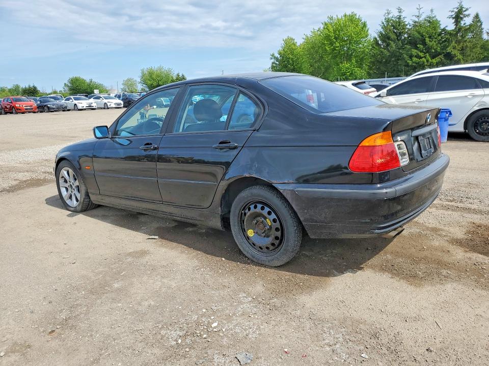 2001 BMW 3 series VIN WBAAV13401FT45423 COPART salvage auction — SIDE, ON - PERMIT NO BRAND - UNFIT, sold $400 on 2026-08-18 (photo 2)