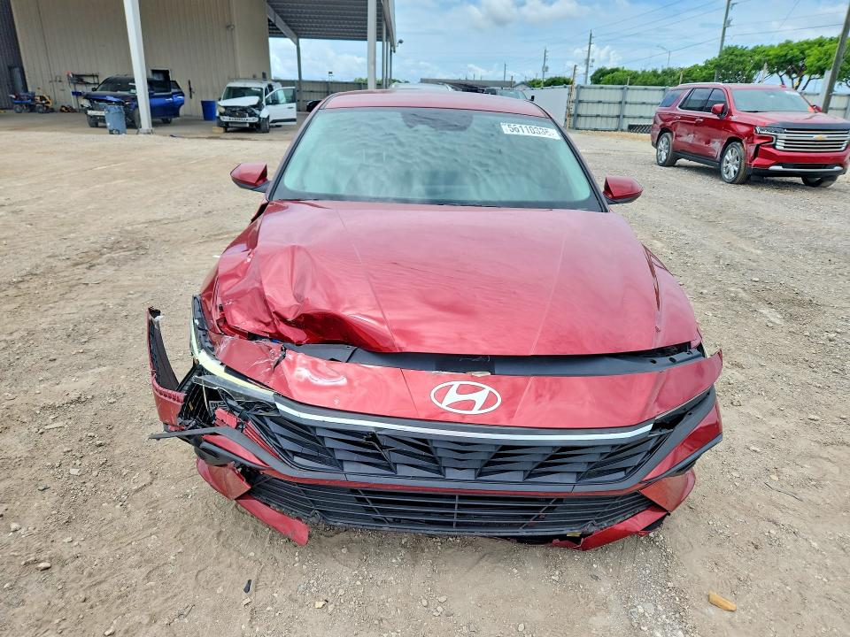 2025 Hyundai Elantra VIN KMHLL4DG8SU882688 COPART salvage auction — FRONT END, Fl - Certificate Of Destruction, sold $3,300 on 2026-07-29 (photo 5)