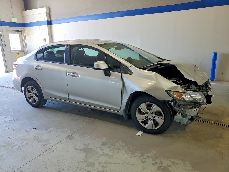 2013 Honda VIN 19XFB2F50DE017185 COPART salvage auction — FRONT END, VA - CERT OF TITLE - SALVAGE, sold $650 on 2026-07-02 (photo 4)