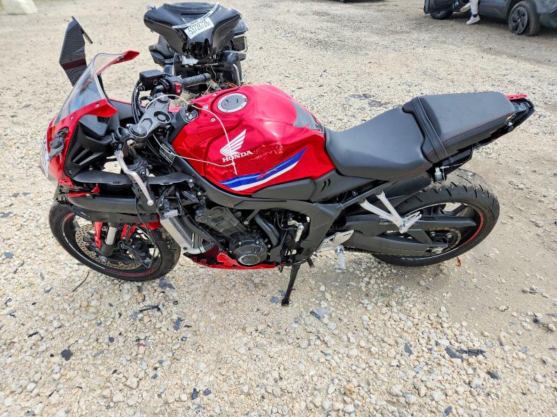 2024 Honda Cbr VIN MLHRH1558R5000481 COPART salvage auction — SIDE, Fl - Certificate Of Destruction, sold $2,900 on 2026-07-16 (photo 3)