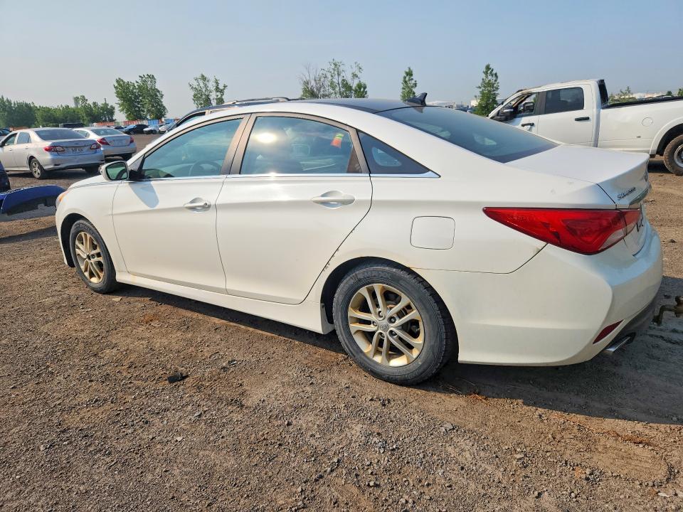 2014 Hyundai Sonata VIN 5NPEC4AC2EH907811 COPART salvage auction — REAR END, Qc - Gravement Accidente, sold $425 on 2026-07-28 (photo 2)
