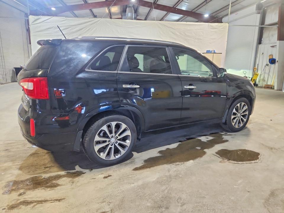 2014 Kia Sorento VIN 5XYKW4A75EG492410 COPART salvage auction — SIDE, Ma - Cert Of Title-Reconstrctd Coll, sold $375 on 2026-07-15 (photo 3)