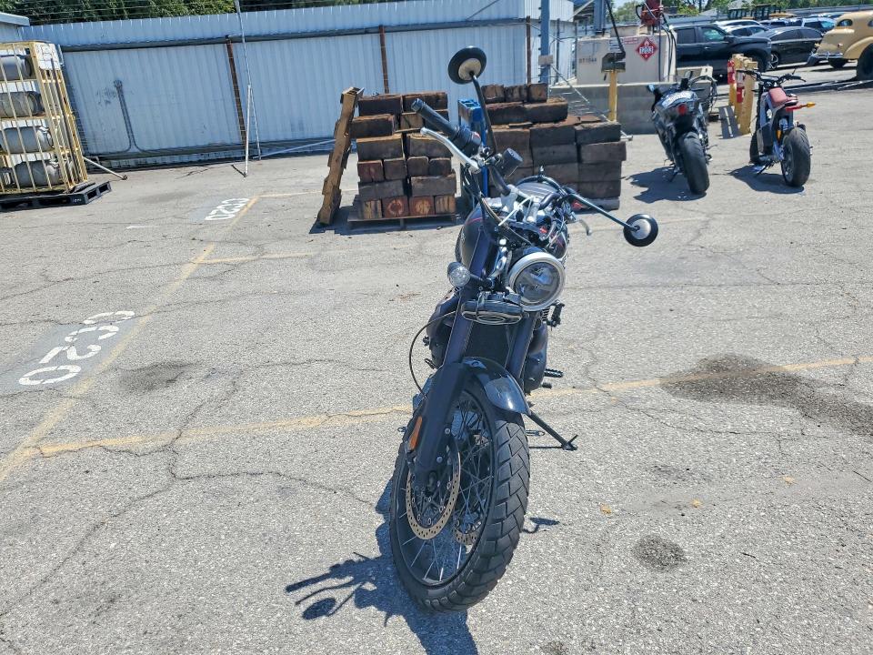 2021 Triumph VIN SMTD45HG8MTAD6608 COPART salvage auction — SIDE, CA - SALVAGE CERTIFICATE, sold $2,150 on 2026-07-09 (photo 2)