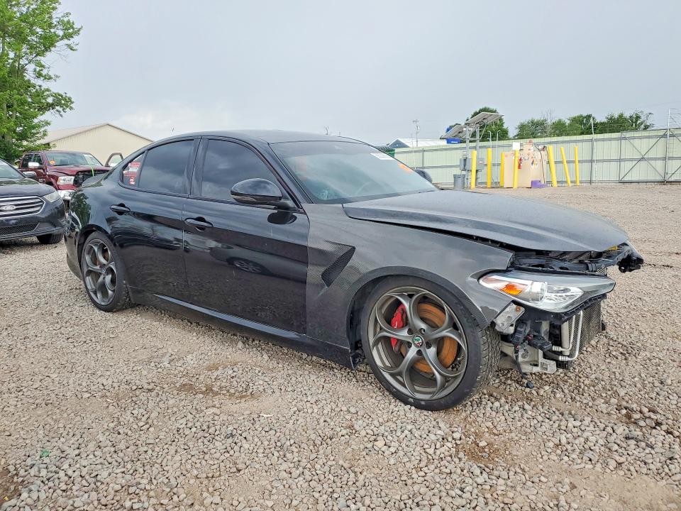 2019 Alfa romeo Giulia VIN ZARFANBN4K7608200 COPART salvage auction — VANDALISM, Ny - Mv-907A Salvage Certificate, sold $650 on 2026-07-27 (photo 4)