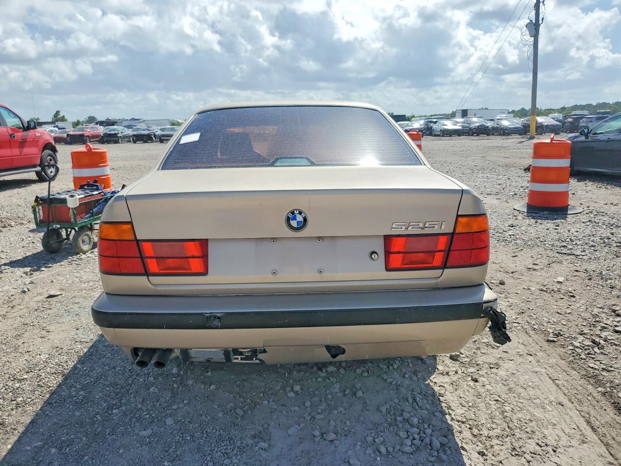 1995 BMW 5 Series VIN WBAHD6320SGK85913 COPART salvage auction — Front End, TX - CERT OF TITLE-REBUILT SALVAGE (P), sold $1,950 on 2026-07-08 (photo 6)