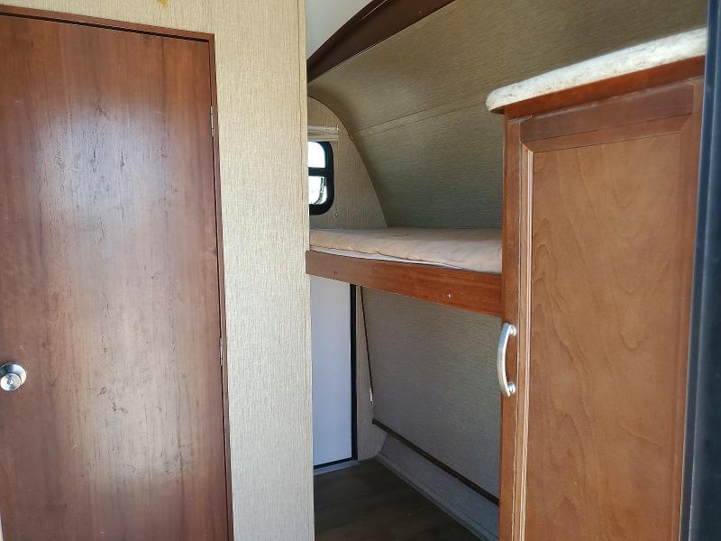 2016 Keystone Outback VIN 4YDT21020GB451505 COPART salvage auction — SIDE, NV - SALVAGE TITLE, sold $4,400 on 2026-07-09 (photo 5)
