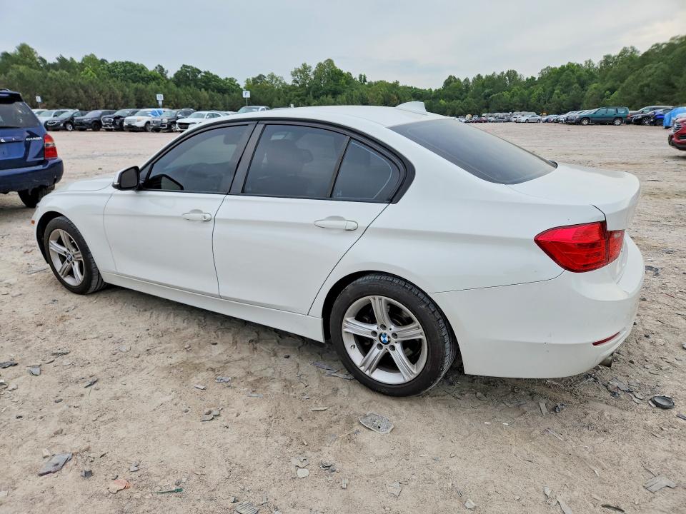 2014 BMW 3er VIN WBA3B1C53EK134904 COPART salvage auction — FRONT END, Va - Certificate Of Title, sold $875 on 2026-07-06 (photo 2)