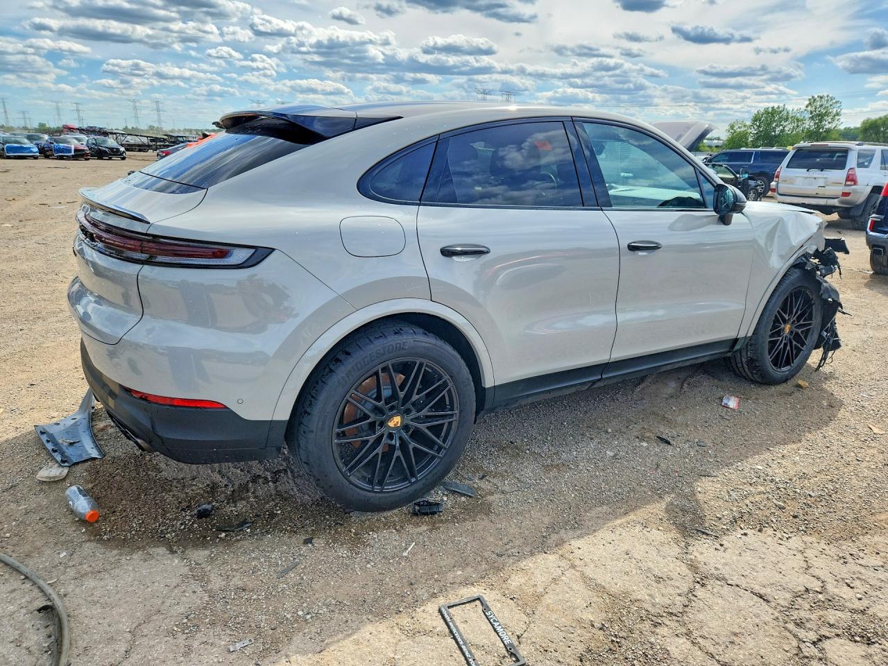 2024 Porsche Cayenne VIN WP1BA2AY5RDA54565 COPART salvage auction — Front End, IL - SALVAGE CERTIFICATE, sold $54,500 on 2026-08-11 (photo 3)