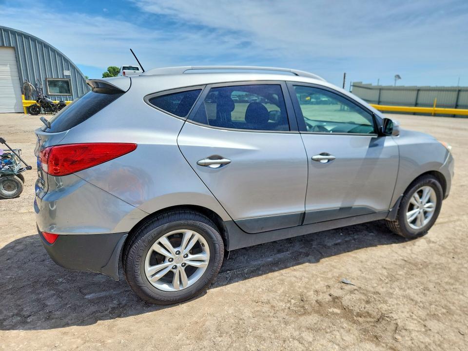 2013 Hyundai Tucson VIN KM8JU3AC5DU739250 COPART salvage auction — REAR END, Ks - Dealer Only Clean Title, sold $950 on 2026-07-06 (photo 3)