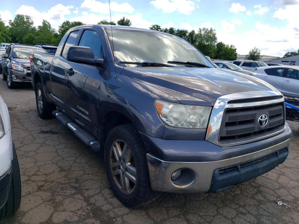 2011 Toyota Tundra VIN 5TFUM5F17BX024616 COPART salvage auction — SIDE, NY - CERTIFICATE OF TITLE, sold $2,100 on 2026-07-24 (photo 4)