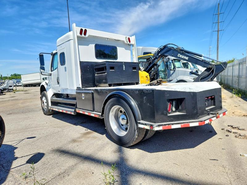 2005 Freightliner M2 106 VIN 1FVACWDJ25DV21761 COPART salvage auction — MINOR DENT/SCRATCHES, IN - CERTIFICATE OF TITLE (P), sold $16,200 on 2026-07-08 (photo 3)