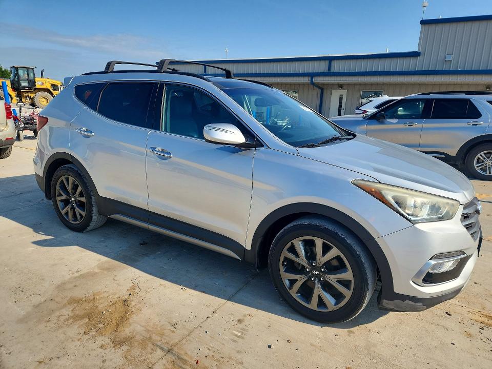 2018 Hyundai VIN 5XYZWDLA7JG548879 COPART salvage auction — MINOR DENT/SCRATCHES, Tn - Certificate Of Title (P), sold $4,600 on 2026-07-02 (photo 4)