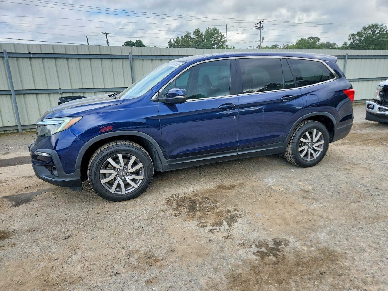 2019 Honda Pilot VIN 5FNYF5H33KB000575 — COPART salvage auction photo