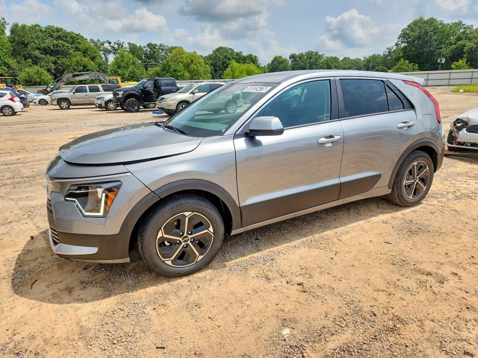 2026 Kia Niro VIN KNDCP3LE2T5370116 COPART salvage auction — FRONT END, FL - CERTIFICATE OF TITLE, sold $11,100 on 2026-07-22 (photo 1)
