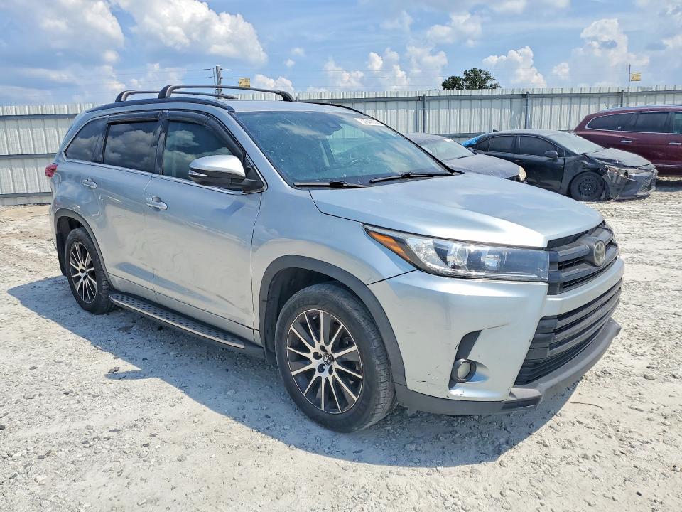 2017 Toyota Highlander VIN 5TDKZRFH4HS517701 COPART salvage auction — REAR END, La - Certificate Of Title (P), sold $9,900 on 2026-07-13 (photo 4)