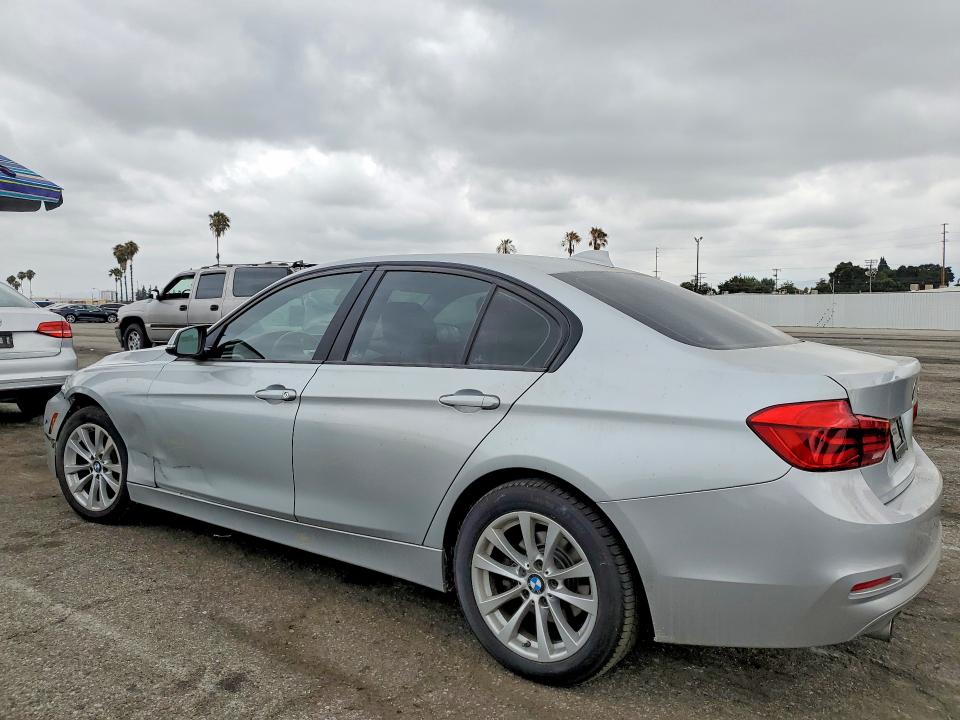 2018 BMW 3er VIN WBA8A9C50JAD27697 COPART salvage auction — FRONT END, CA - SALVAGE CERTIFICATE, sold $3,950 on 2026-08-21 (photo 2)