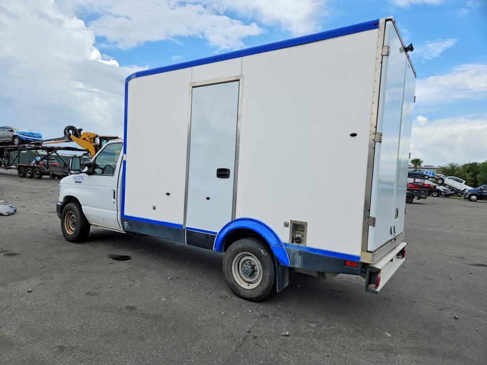 2023 Ford E-350 VIN 1FDWE3FK6PDD08469 COPART salvage auction — NORMAL WEAR, FL - CERTIFICATE OF TITLE, sold $11,500 on 2026-07-29 (photo 2)