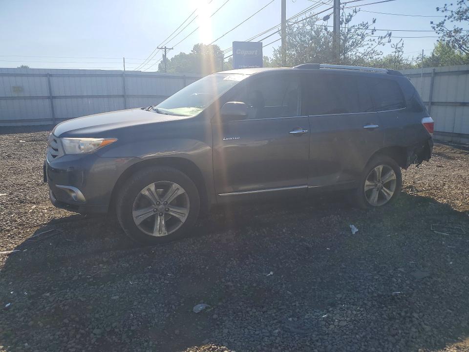 2013 Toyota VIN 5TDDK3EHXDS186256 COPART salvage auction — SIDE, NJ - CERT OF TITLE-SALVAGE, sold $5,700 on 2026-07-28 (photo 1)