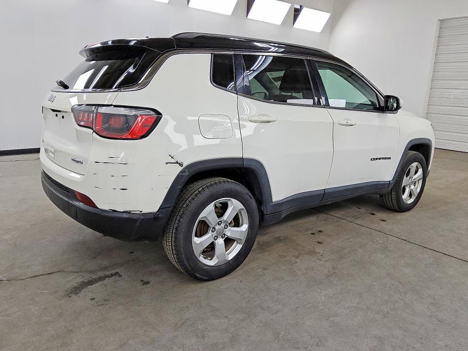 2018 Jeep Compass VIN 3C4NJDBBXJT192279 COPART salvage auction — REAR END, Il - Certificate Of Title, sold $7,000 on 2026-07-09 (photo 3)