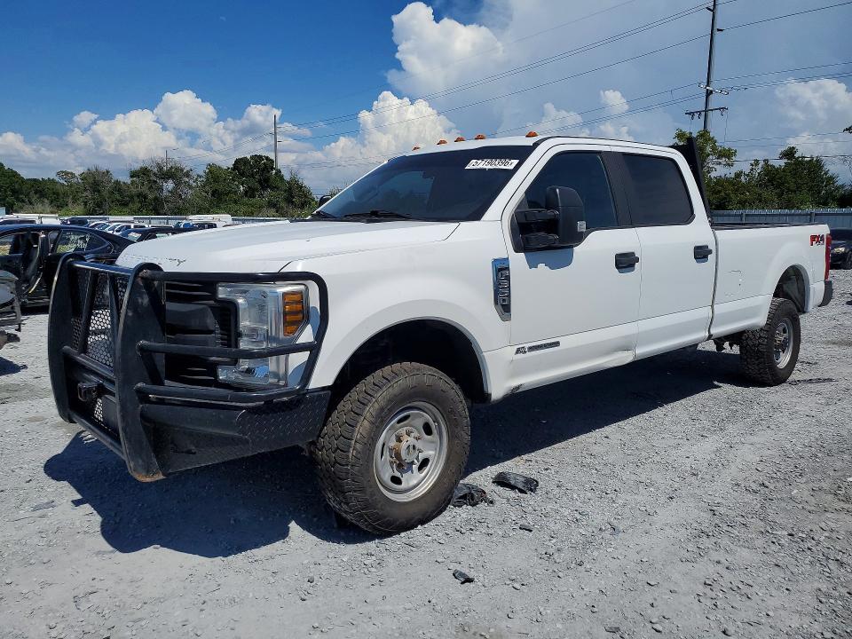 2018 Ford F-350 super duty VIN 1FT8W3BT5JEC94378 COPART salvage auction — MINOR DENT/SCRATCHES, OK - CERTIFICATE OF TITLE, sold $7,100 on 2026-07-17 (photo 1)