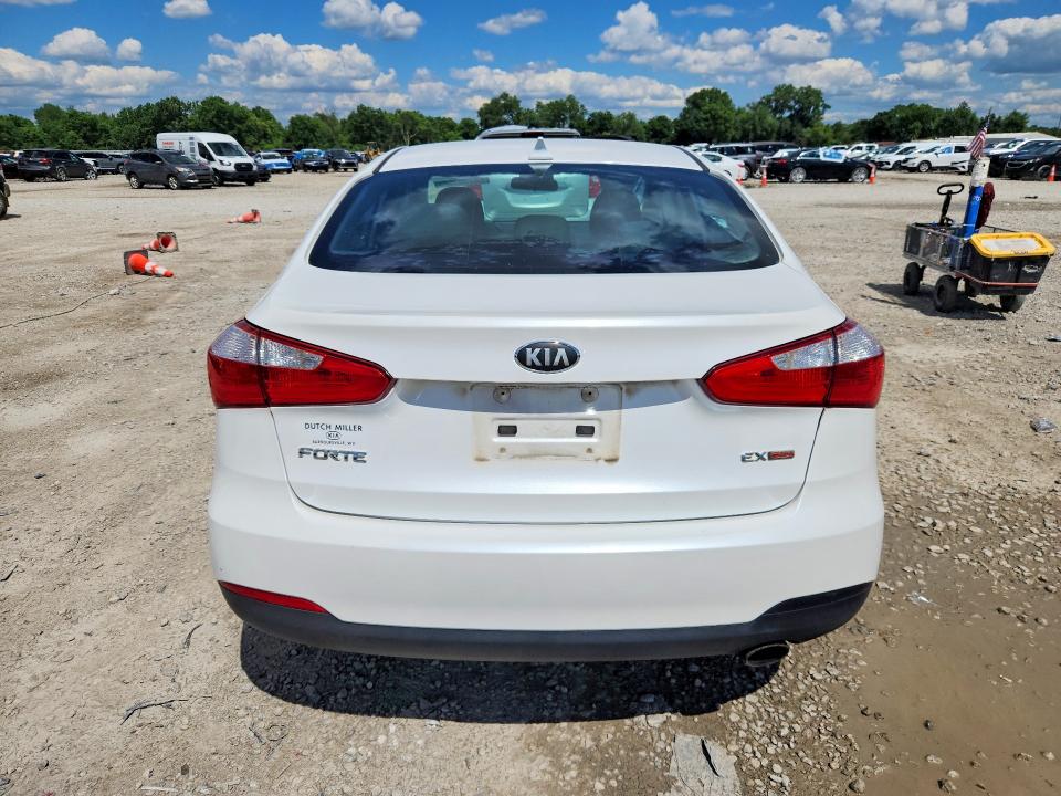 2015 Kia VIN KNAFX4A81F5418190 COPART salvage auction — MINOR DENT/SCRATCHES, Oh - Certificate Of Title (P), sold $775 on 2026-07-14 (photo 6)
