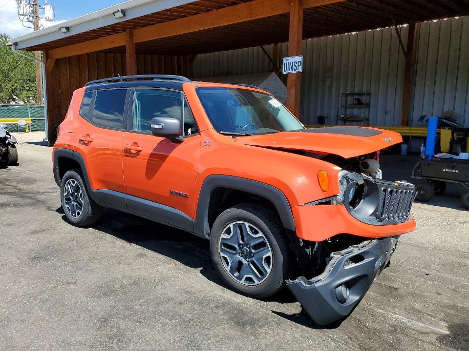 2017 Jeep Renegade VIN ZACCJBCB8HPE52464 COPART salvage auction — FRONT END, Co - Dis/Dlr/Exp Only Clean Title, sold $2,100 on 2026-07-15 (photo 4)