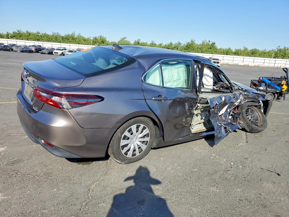 2021 Toyota Camry VIN 4T1C31AKXMU023015 COPART salvage auction — FRONT END, Ca - Salvage Certificate, sold $2,700 on 2026-07-02 (photo 3)