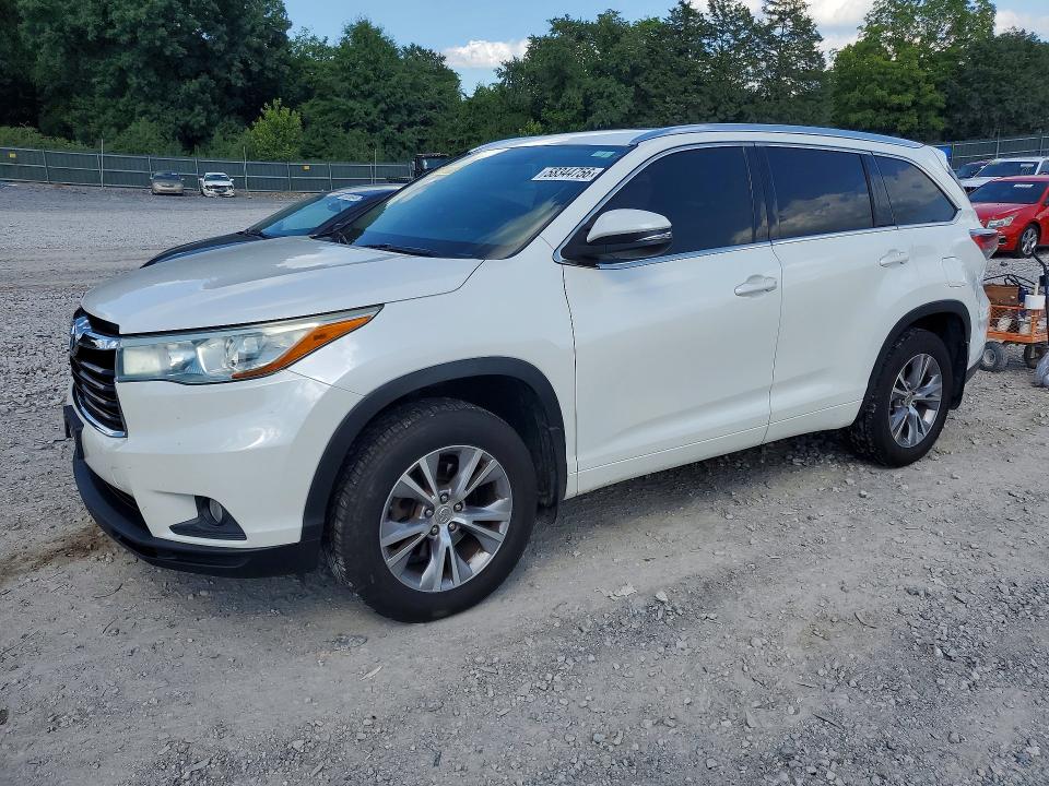 2015 Toyota Highlander VIN 5TDJKRFH2FS120937 COPART salvage auction — MINOR DENT/SCRATCHES, Tn - Certificate Of Title, sold $5,700 on 2026-07-14 (photo 1)