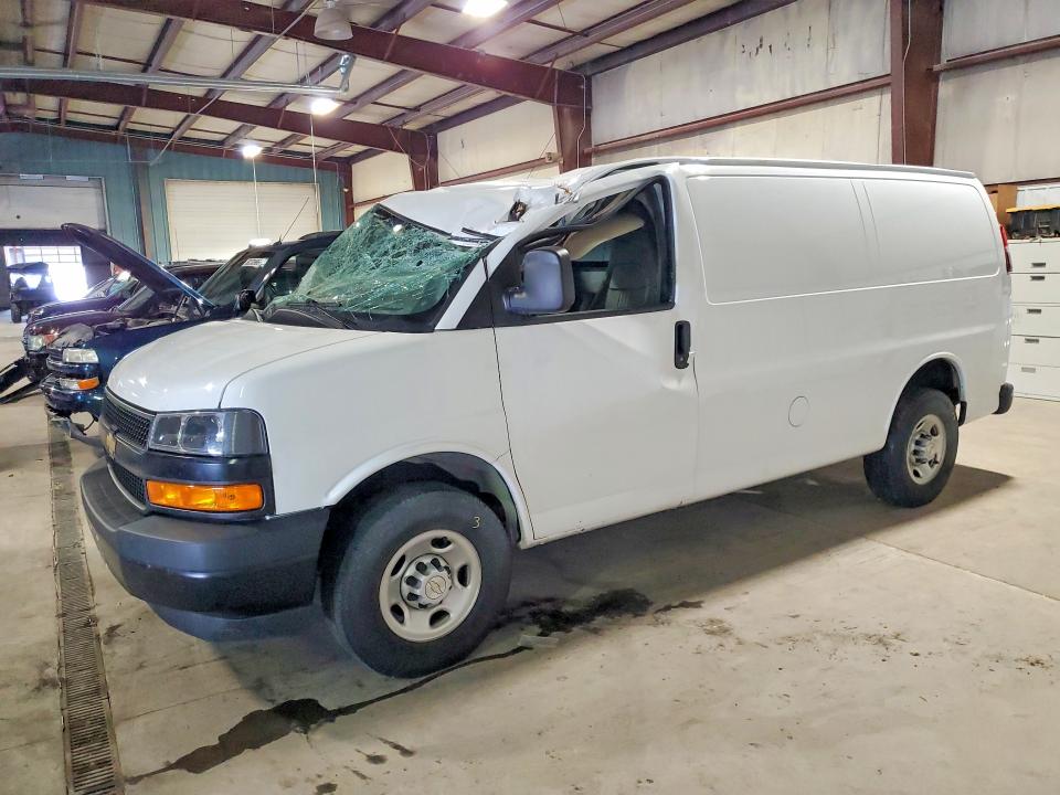 2023 Chevrolet Express 2500 VIN 1GCWGAFP2P1232832 COPART salvage auction — ROOF, IL - CERTIFICATE OF TITLE, sold $2,700 on 2026-07-09 (photo 1)