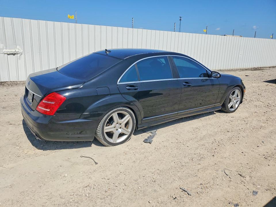 2008 Mercedes-benz S class VIN WDDNG71X78A230815 COPART salvage auction — MINOR DENT/SCRATCHES, Fl - Cert Of Ttl-Rebuilt&Slvg Rbld, sold $725 on 2026-07-09 (photo 3)