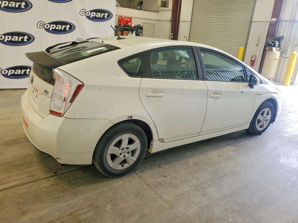 2010 Toyota Prius VIN JTDKN3DUXA0098237 COPART salvage auction — MINOR DENT/SCRATCHES, NC - DEALER ONLY CLEAN TITLE, sold $1,700 on 2026-07-09 (photo 3)