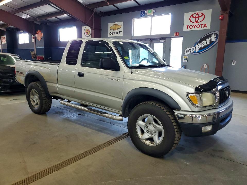2004 Toyota Tacoma VIN 5TEWN72N34Z382091 COPART salvage auction — REAR END, Vt - Certificate Of Title, sold $3,000 on 2026-07-30 (photo 4)