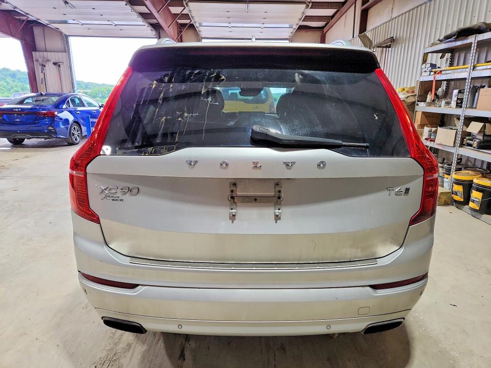 2016 Volvo Xc90 VIN YV4A22PK5G1092905 COPART salvage auction — MINOR DENT/SCRATCHES, Va - Dealer Only Clean Title (P), sold $5,300 on 2026-07-24 (photo 6)