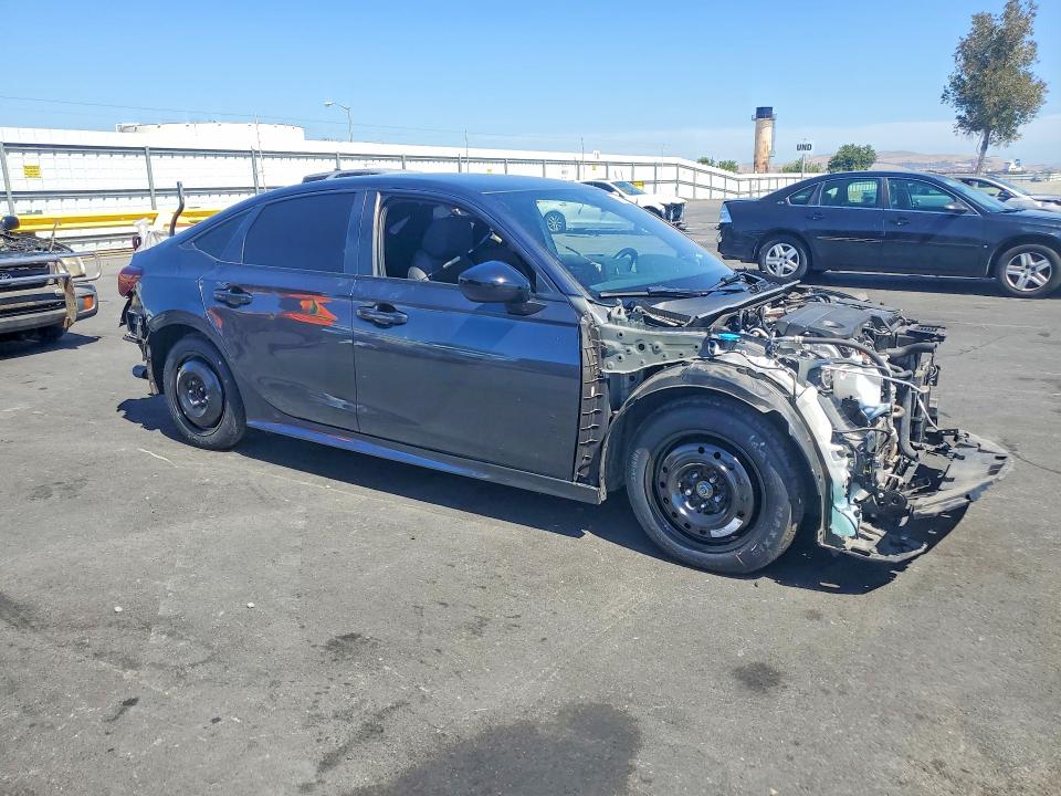 2025 Honda Civic VIN 2HGFE2F55SH529437 COPART salvage auction — VANDALISM, Ca - Salvage Certificate, sold $7,400 on 2026-08-22 (photo 4)