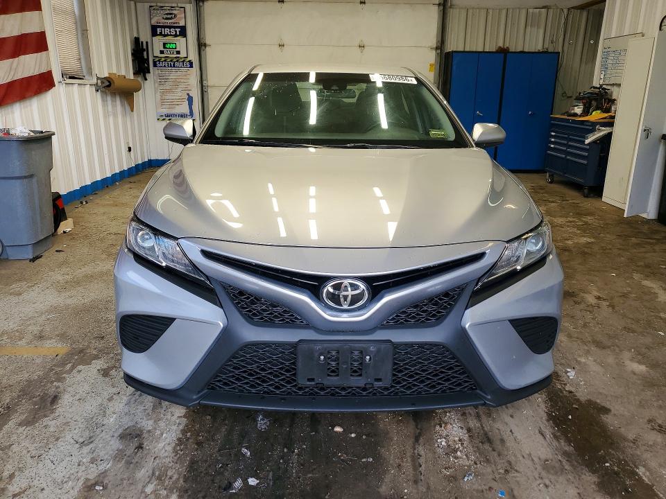 2018 Toyota Camry VIN 4T1B11HK9JU093091 COPART salvage auction — MINOR DENT/SCRATCHES, Me - Certificate Of Title, sold $6,900 on 2026-07-02 (photo 5)
