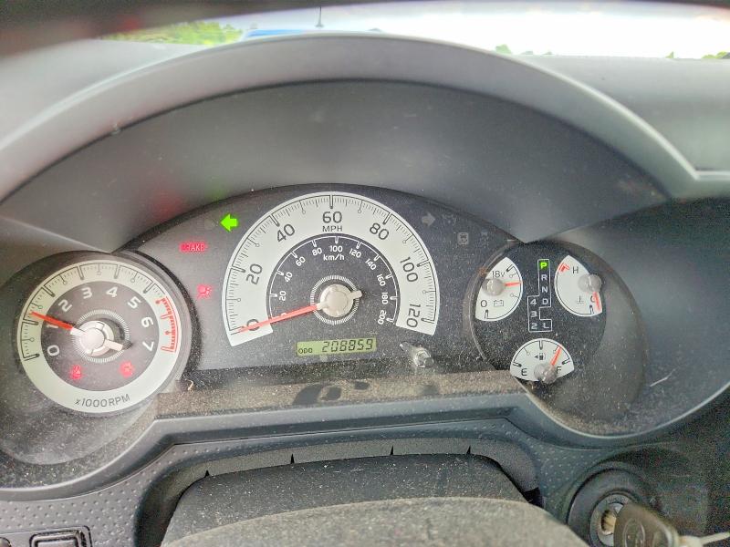 2011 Toyota Fj cruiser VIN JTEZU4BF1BK010866 COPART salvage auction — FRONT END, AL - CERT OF TITLE-SALVAGE TITLE (P), sold $250 on 2026-07-28 (photo 9)