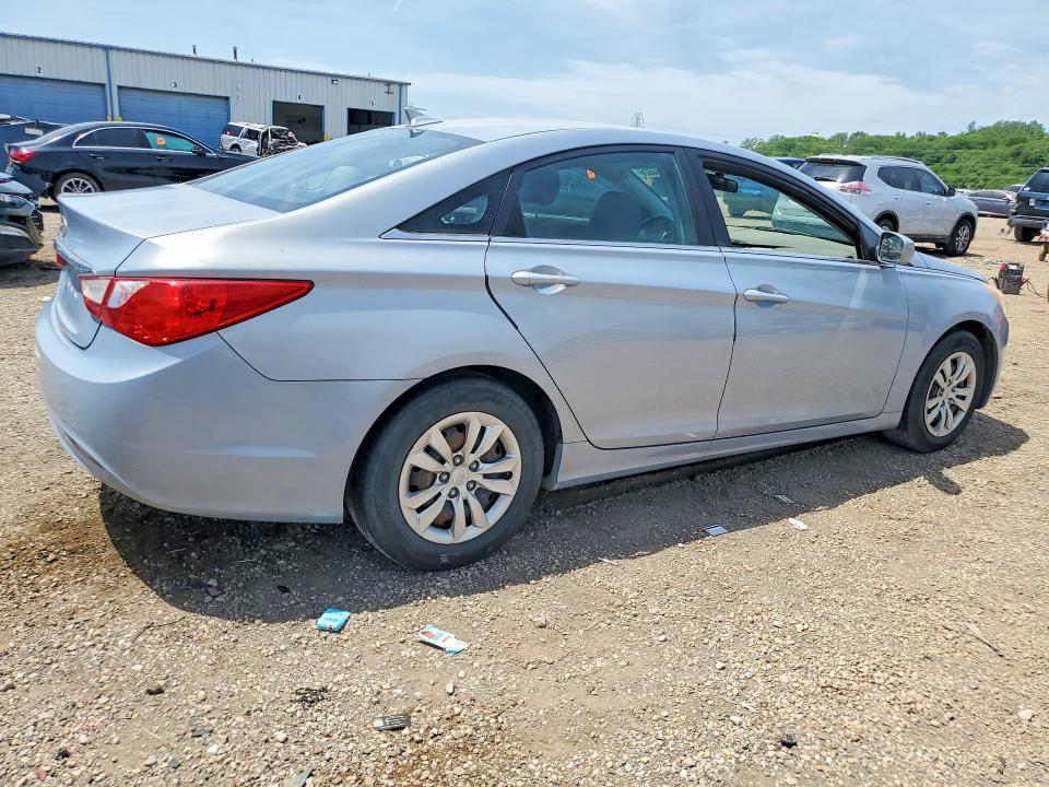 2011 Hyundai Sonata VIN 5NPEB4AC9BH224289 COPART salvage auction — VANDALISM, Il - Salvage Certificate, sold $350 on 2026-07-31 (photo 3)