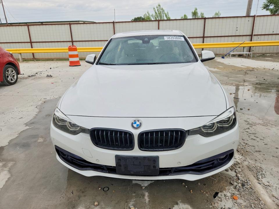 2018 BMW 3er VIN WBA8B9C56JEE81773 COPART salvage auction — WATER/FLOOD, Tx - Salvage Title-Flood Damage, sold $2,100 on 2026-07-28 (photo 5)