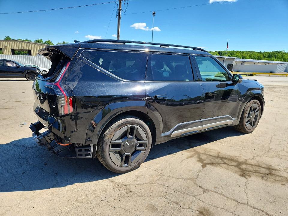 2026 Kia Ev9 VIN 5XYAEFS59TG015712 COPART salvage auction — REAR END, Ct - Cert Of Title-Salvage, sold $12,900 on 2026-07-07 (photo 3)