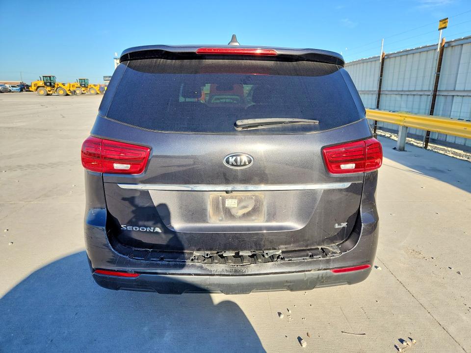 2021 Kia SEDONA VIN KNDMB5C18M6673831 COPART salvage auction — FRONT END, Tx - Certificate Of Title, sold $2,450 on 2026-07-10 (photo 6)