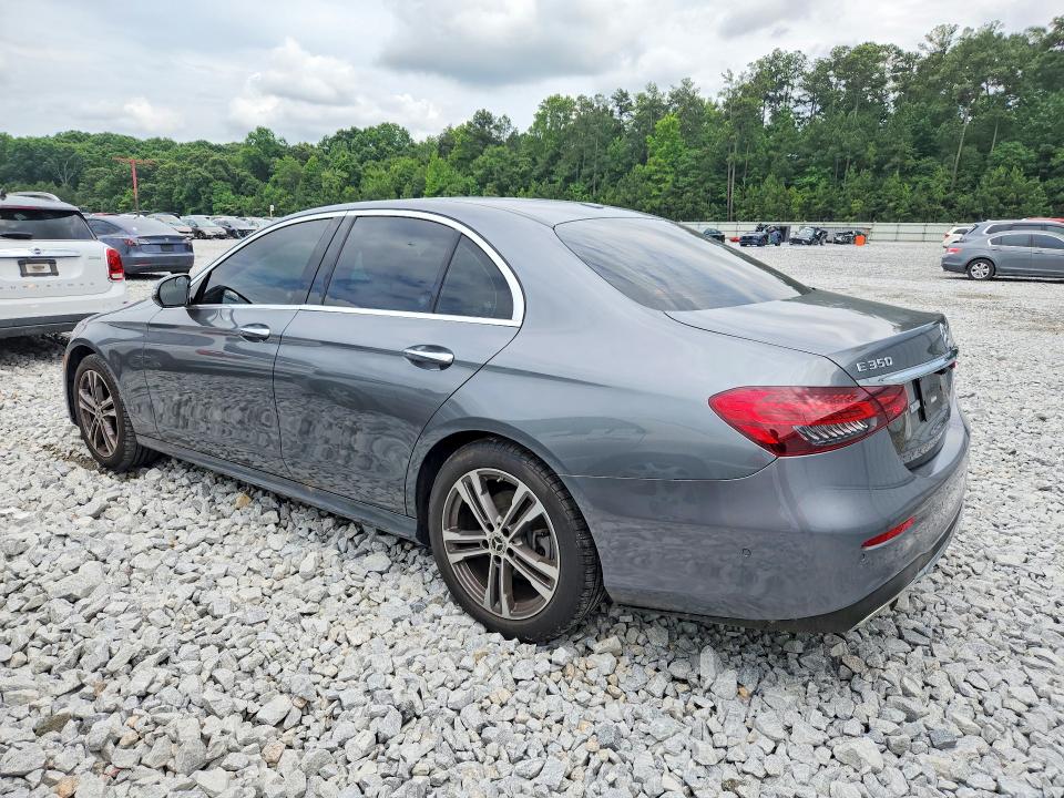 2022 Mercedes-benz E-klasse VIN W1KZF8EBXNB072534 COPART salvage auction — MINOR DENT/SCRATCHES, Mt - Certificate Of Title (P), sold $29,500 on 2026-07-28 (photo 2)