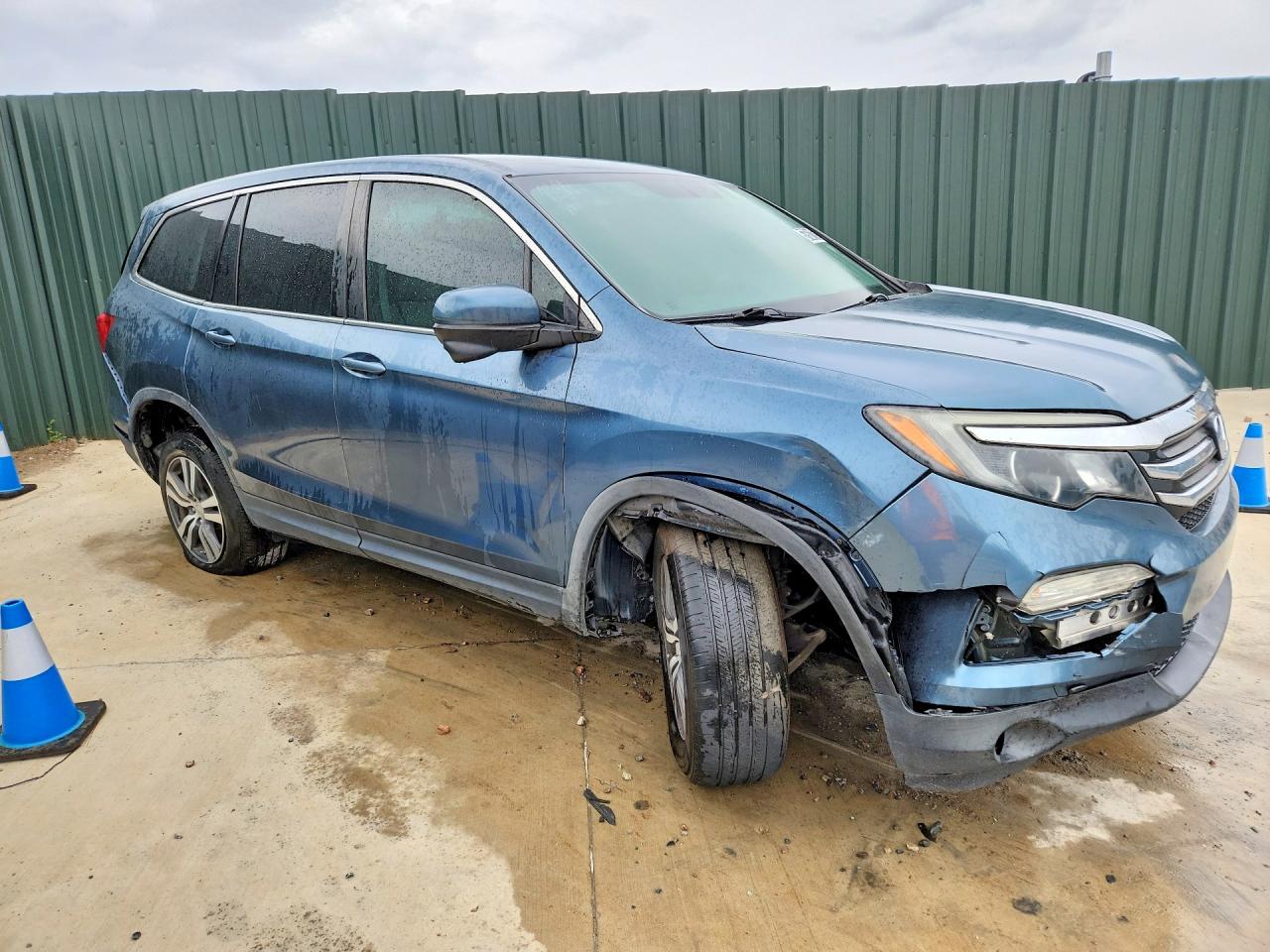 2018 Honda Pilot VIN 5FNYF5H39JB032641 COPART salvage auction — Rear End, GA - CERTIFICATE OF TITLE, sold $1,550 on 2026-07-09 (photo 4)