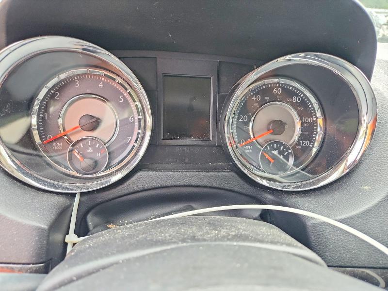 2015 Chrysler Voyager VIN 2C4RC1BG6FR696263 COPART salvage auction — MINOR DENT/SCRATCHES, Nc - Dealer Only Clean Title, sold $1,100 on 2026-07-17 (photo 9)