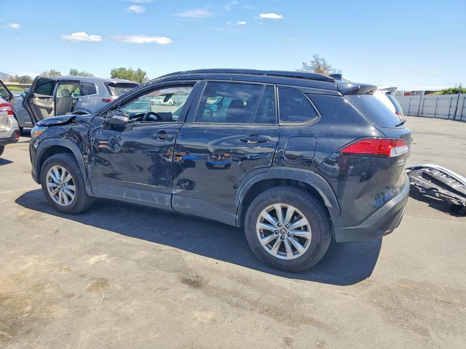 2024 Toyota Corolla cross VIN 7MUCAABG8RV094686 COPART salvage auction — ROLLOVER, CA - NON-REPAIRABLE VEHICLE CERT, sold $5,100 on 2026-07-16 (photo 2)