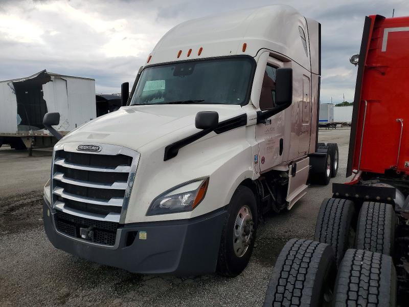 2022 Freightliner Cascadia 126 VIN 3AKJHHDR2NSNP7961 COPART salvage auction — BURN, IL - SALVAGE CERTIFICATE, sold $28,500 on 2026-08-24 (photo 2)