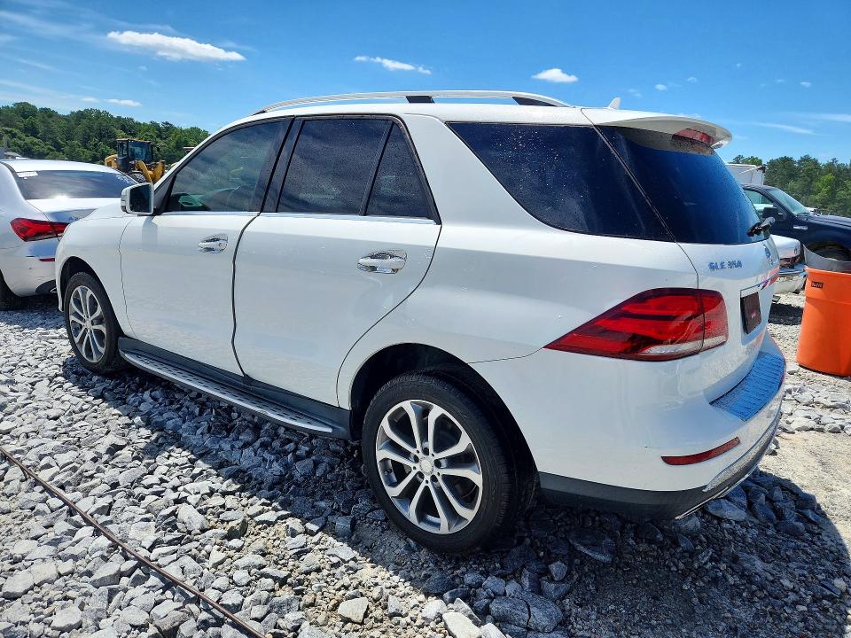 2016 Mercedes-benz VIN 4JGDA5JB9GA739816 COPART salvage auction — NORMAL WEAR, In - Certificate Of Title (P), sold $3,750 on 2026-07-23 (photo 2)