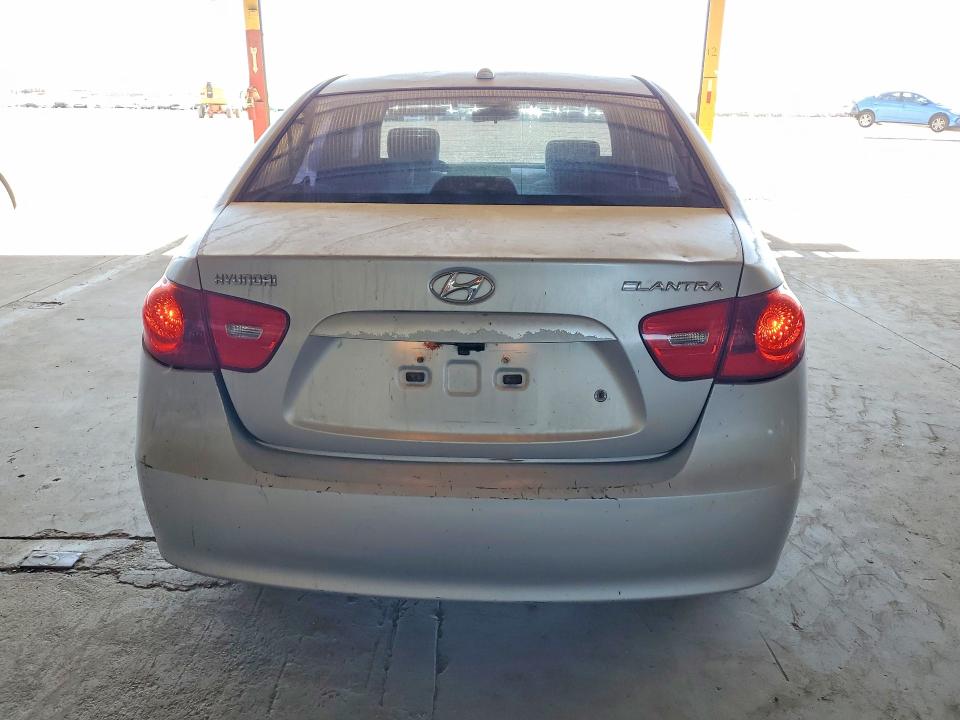 2008 Hyundai Elantra VIN KMHDU46DX8U352610 COPART salvage auction — MINOR DENT/SCRATCHES, Az - Certificate Of Title, sold $600 on 2026-07-06 (photo 6)