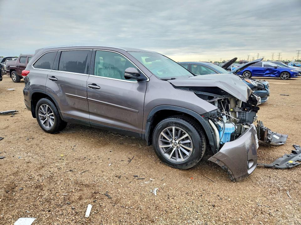 2019 Toyota Highlander VIN 5TDJZRFH4KS588691 COPART salvage auction — FRONT END, Il - Salvage Certificate, sold $300 on 2026-07-28 (photo 4)