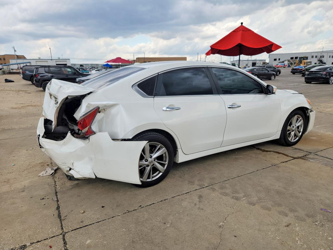 2014 Nissan Altima VIN 1N4AL3AP7EC177438 COPART salvage auction — Rear End, TX - SALVAGE VEHICLE TITLE, sold $875 on 2026-07-09 (photo 3)